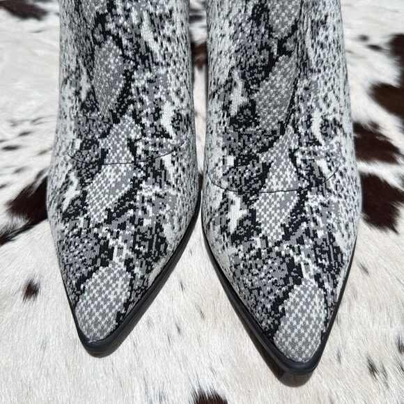 Steve Madden Ender Bootie Size 7.5 B12A - Picture 4 of 10